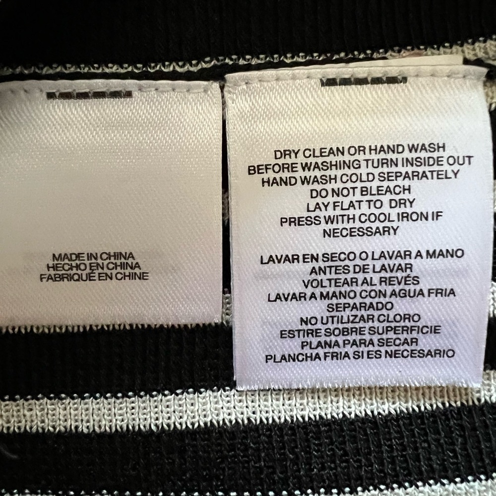Anne Klein Sweater Black & Ivory Stripe EUC Sz M Crewneck 3/4 Slv Asymmetrical - Picture 9 of 11